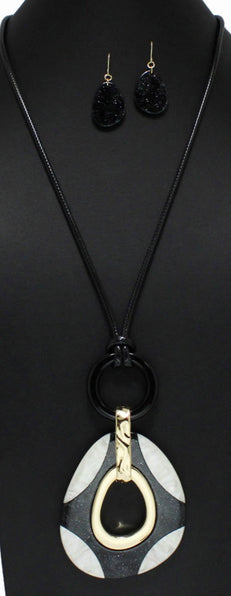 THE LUXE NK GLAM GEOMETRIC LONG NECKLACE-YNE4906