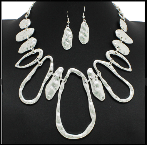 THE LUXE NK GLAM GIRL LUXURY JEWELRY COLLECTION - NK GLAM GIRL METAL NECKLACE SETS- VOLUME 1