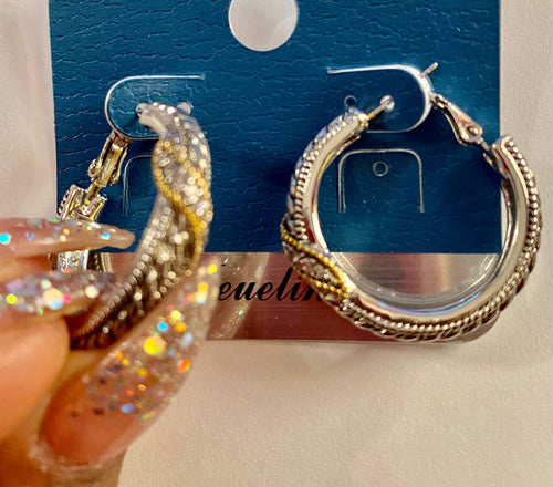 THE LUXE NK GLAM GIRL LUXURY COLLECTION - SILVER/GOLD CZ RHINESTONE HUGS HOOP EARRINGS - ER8357